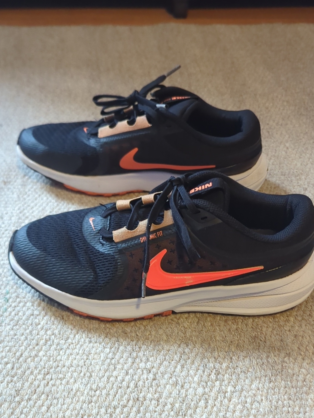 Nike Star Runner 5 GS 'Black Total Orange' Size 6Y